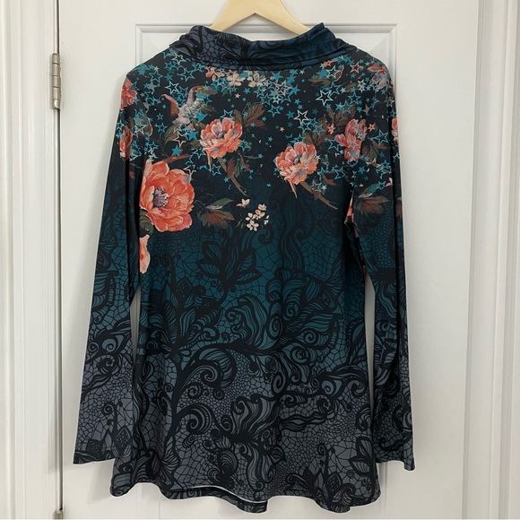 Lily by Firmiana | Floral long sleeve top - Picture 7 of 7